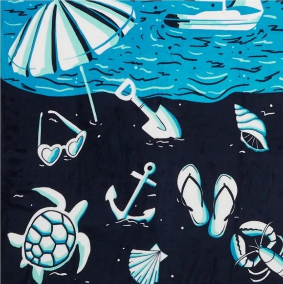 VERA BRADLEY | Shore Enough Throw Blanket - Picture 3 of 5